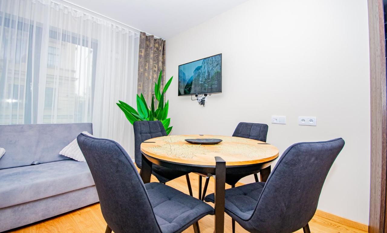 Inpoint Spacious Apartments Near Main Square & Kazimierz District Cracóvia Exterior foto
