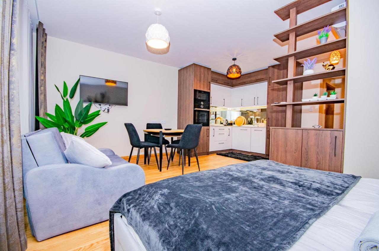 Inpoint Spacious Apartments Near Main Square & Kazimierz District Cracóvia Exterior foto